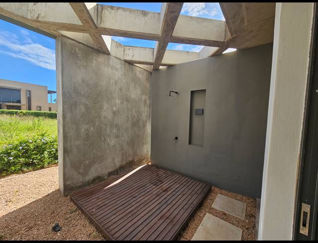 4 BEDROOM FREEHOLD FOR SALE IN HAWAAN FOREST ESTATE